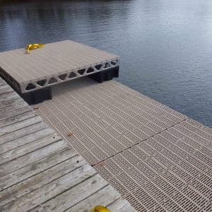 CanadaDocks floating dock sections